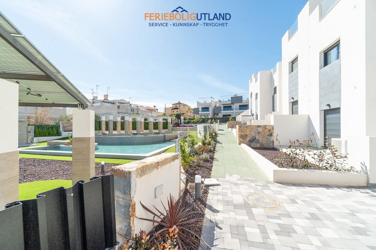 3 slaapkamer Appartement te koop in Los Altos met zwembad garage - € 330.000 (Ref: 10001147)