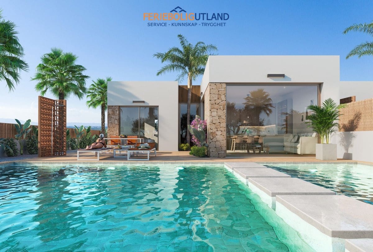 3 soveværelse Villa til salg i Los Alcazares med swimmingpool garage - € 565.000 (Ref: 10001150)