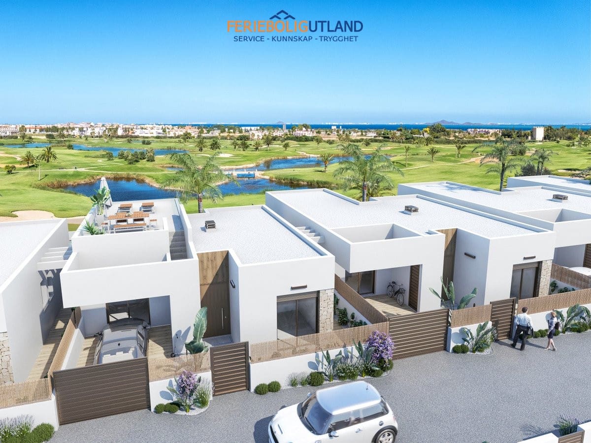 3 soveværelse Villa til salg i Los Alcazares med swimmingpool garage - € 565.000 (Ref: 10001150)