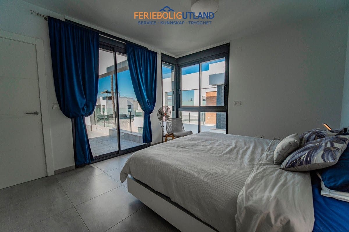 3 Zimmer Haus zu verkaufen in Benijofar mit Pool Garage - 470.000 € (Ref: 10001151)