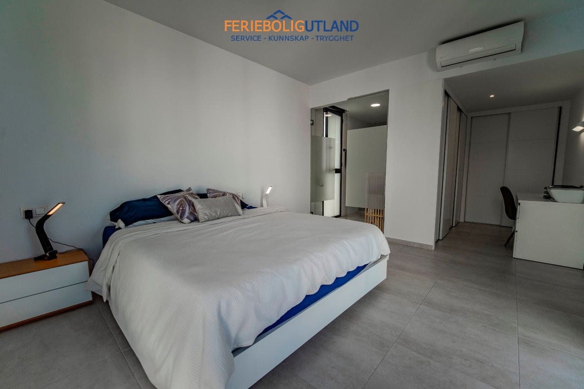 3 Zimmer Haus zu verkaufen in Benijofar mit Pool Garage - 470.000 € (Ref: 10001151)