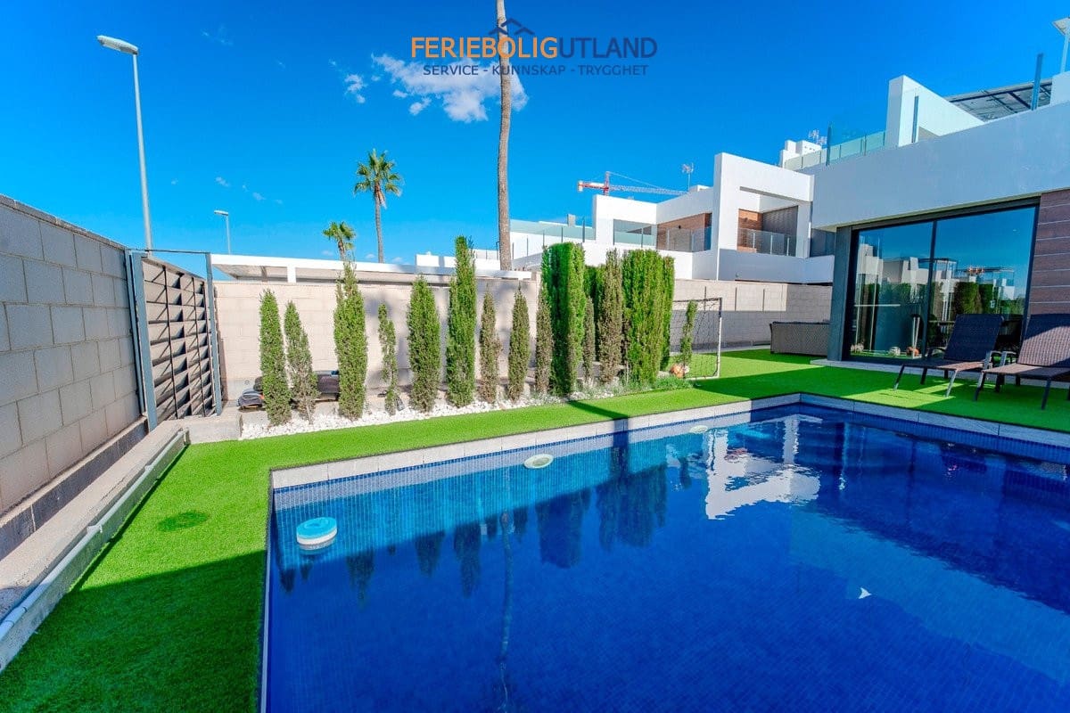 3 Zimmer Haus zu verkaufen in Benijofar mit Pool Garage - 470.000 € (Ref: 10001151)