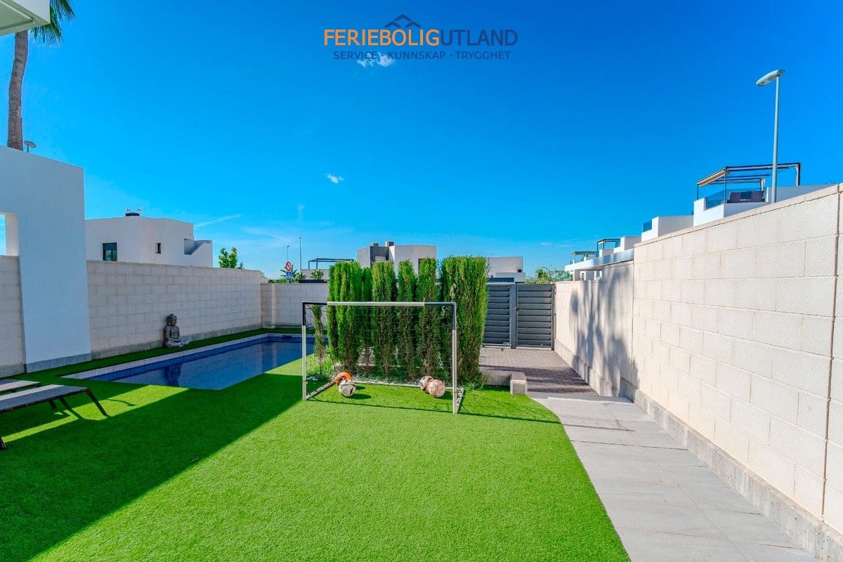 3 Zimmer Haus zu verkaufen in Benijofar mit Pool Garage - 470.000 € (Ref: 10001151)