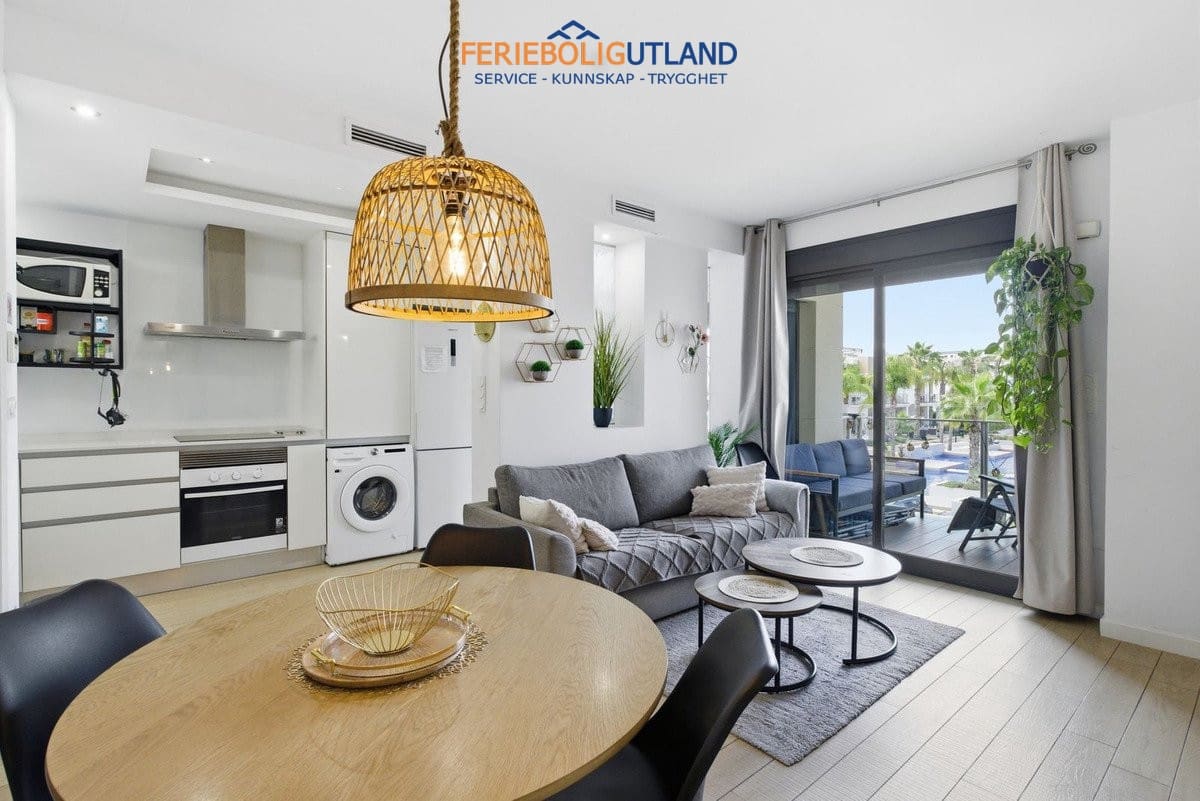 2 sovrum Lägenhet till salu i La Zenia med pool garage - 249 000 € (Ref: 10001154)