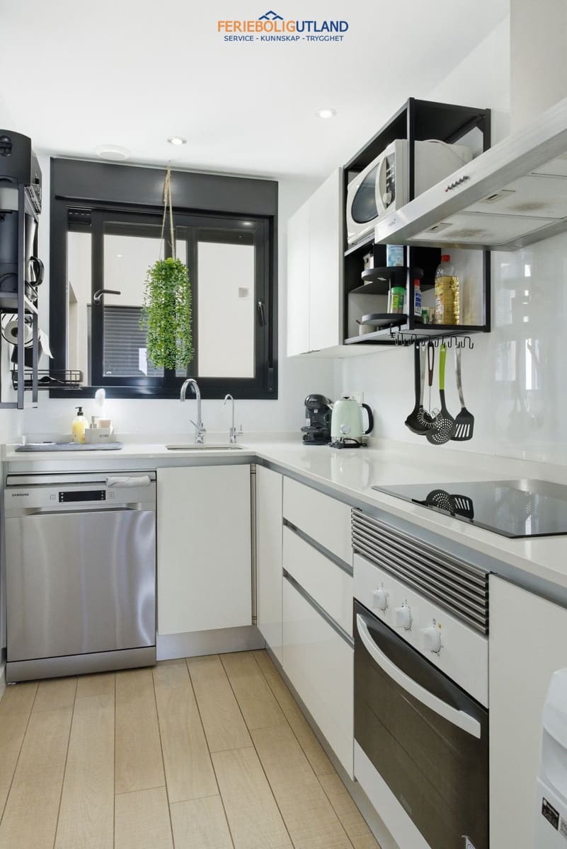 2 sovrum Lägenhet till salu i La Zenia med pool garage - 249 000 € (Ref: 10001154)