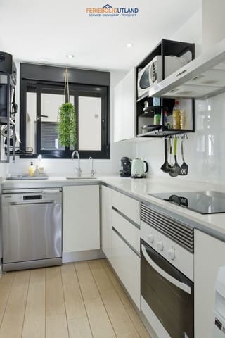 2 soverom Leilighet til salgs i La Zenia, Orihuela med svømmebasseng garasje - € 249 000 (Ref: 10001154)