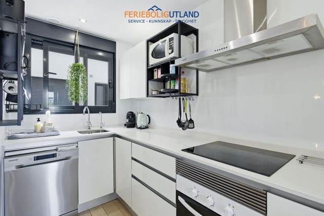 2 soverom Leilighet til salgs i La Zenia, Orihuela med svømmebasseng garasje - € 249 000 (Ref: 10001154)
