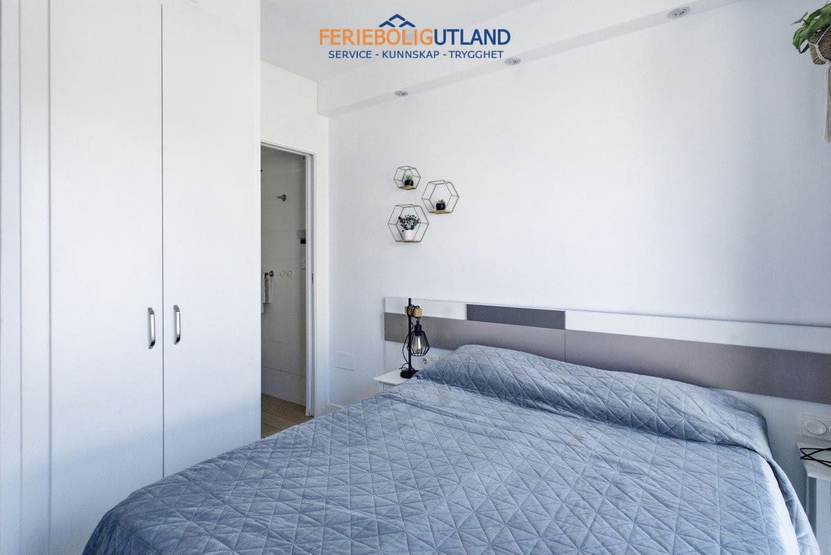 2 sovrum Lägenhet till salu i La Zenia med pool garage - 249 000 € (Ref: 10001154)