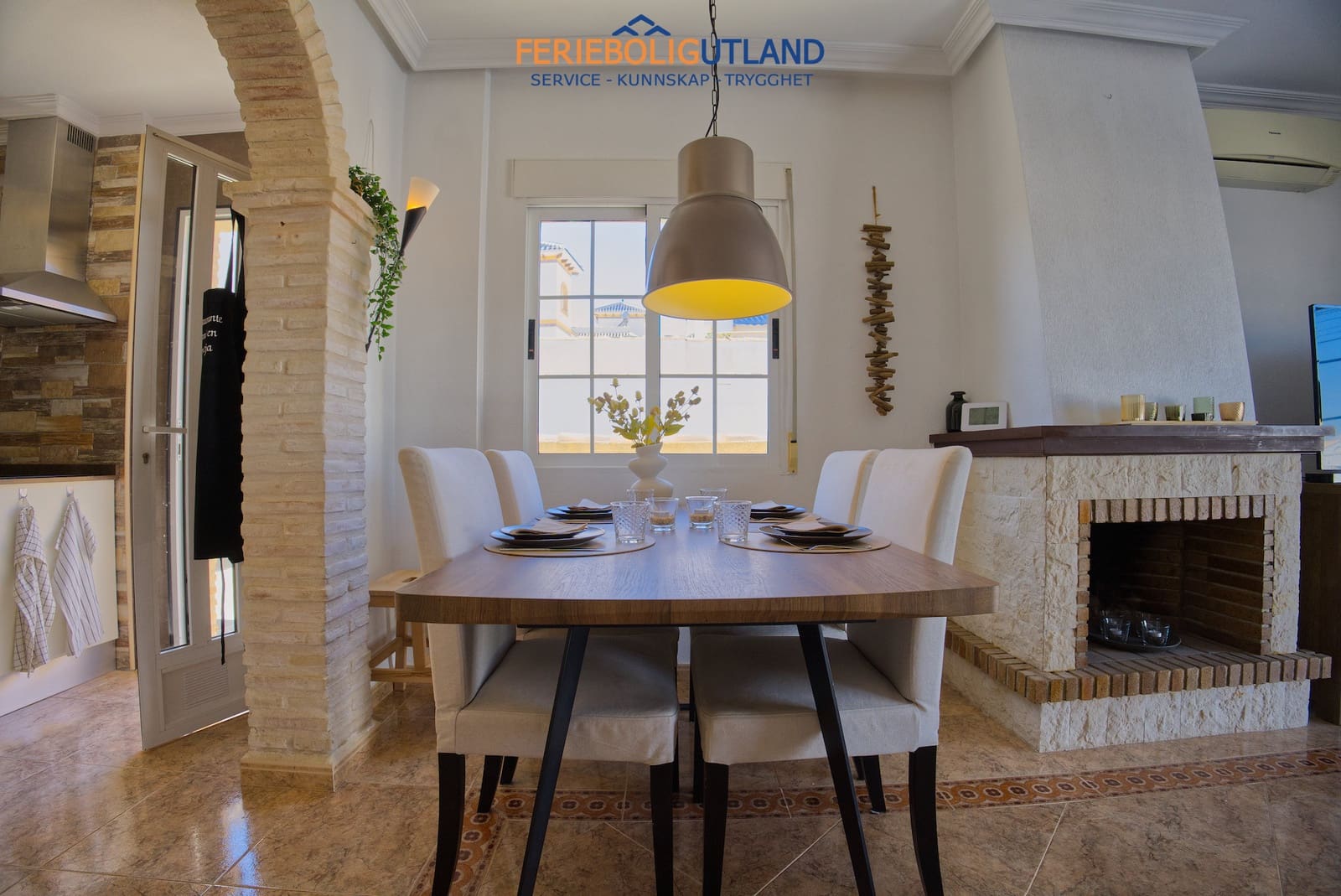 3 bedroom Villa for sale in Torrevieja with pool garage - € 415,000 (Ref: 10001155)