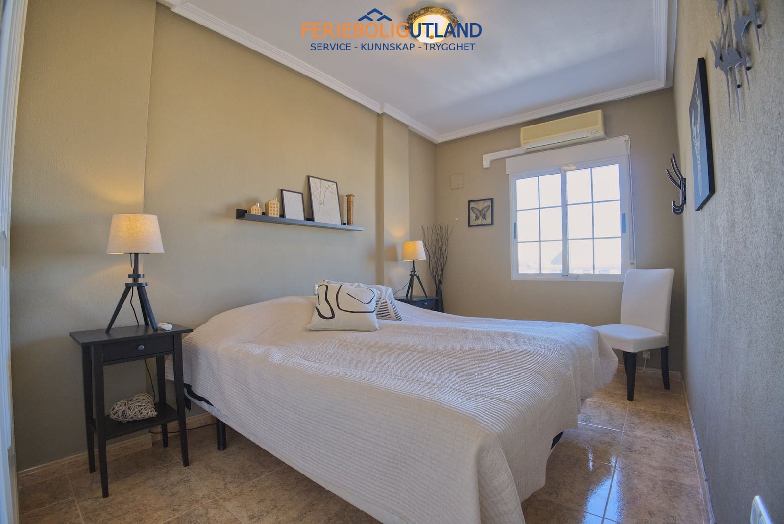 3 bedroom Villa for sale in Torrevieja with pool garage - € 415,000 (Ref: 10001155)