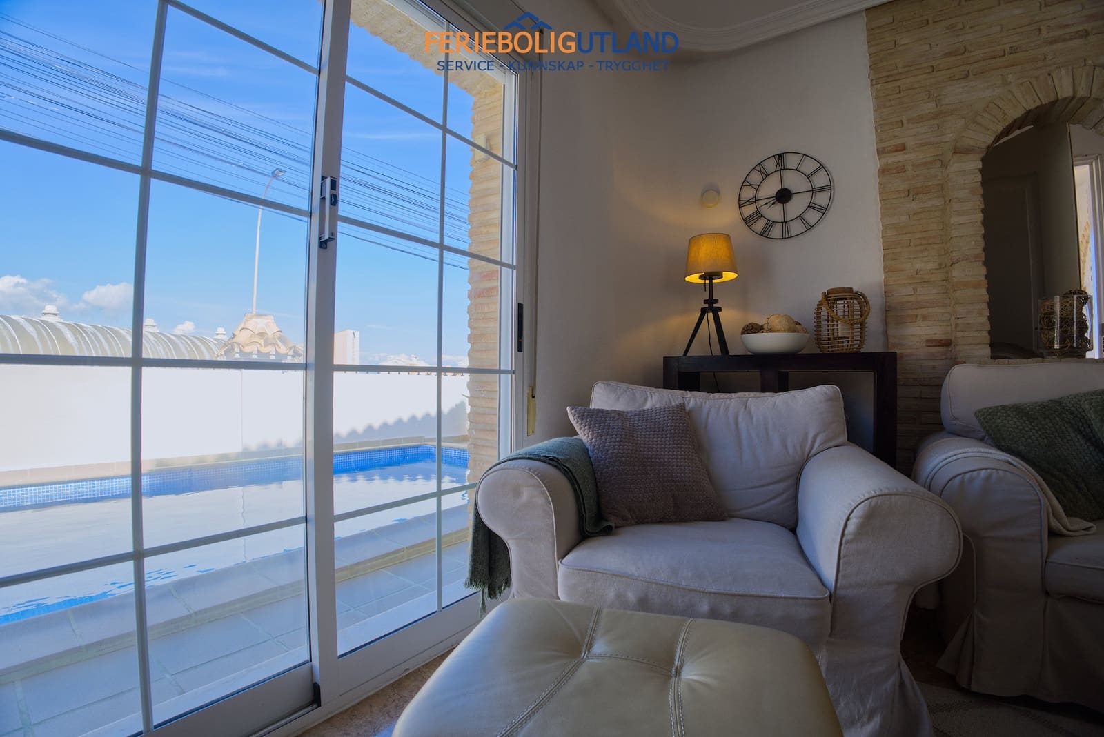 3 bedroom Villa for sale in Torrevieja with pool garage - € 415,000 (Ref: 10001155)