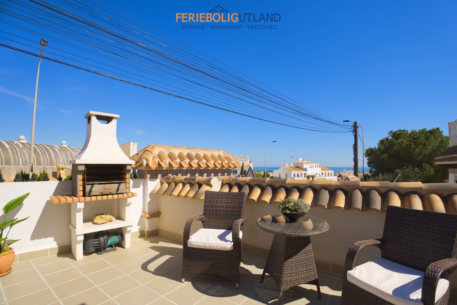 3 bedroom Villa for sale in Torrevieja with pool garage - € 415,000 (Ref: 10001155)