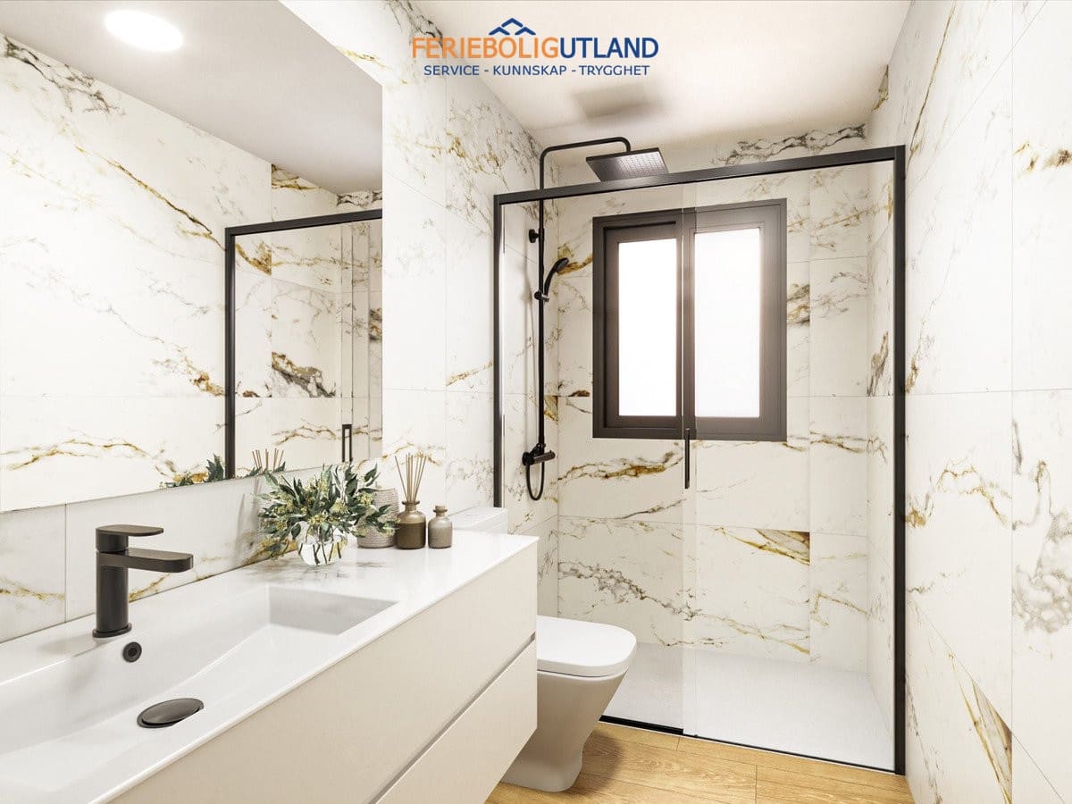 2 Zimmer Apartment zu verkaufen in Torrevieja mit Pool - 240.000 € (Ref: 10001157)