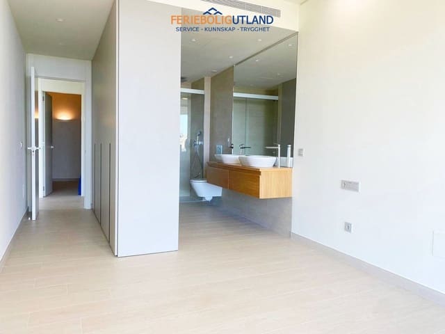 2 soveværelse Lejlighed til salg i El Higuerón, Fuengirola med swimmingpool garage - € 645.000 (Ref: 10001159)