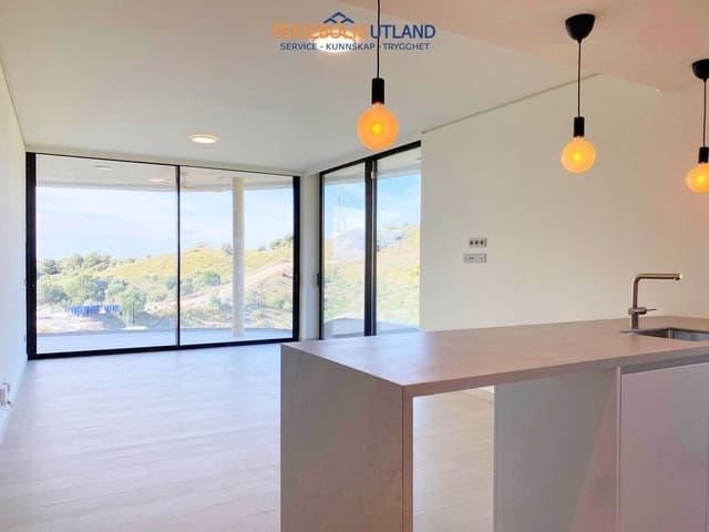 2 soveværelse Lejlighed til salg i El Higuerón, Fuengirola med swimmingpool garage - € 645.000 (Ref: 10001159)