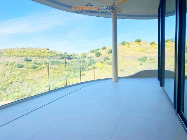 2 soveværelse Lejlighed til salg i El Higuerón, Fuengirola med swimmingpool garage - € 645.000 (Ref: 10001159)