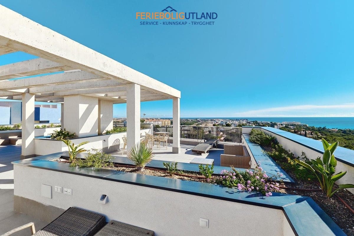 2 soveværelse Lejlighed til salg i Campoamor med swimmingpool garage - € 299.000 (Ref: 10001160)