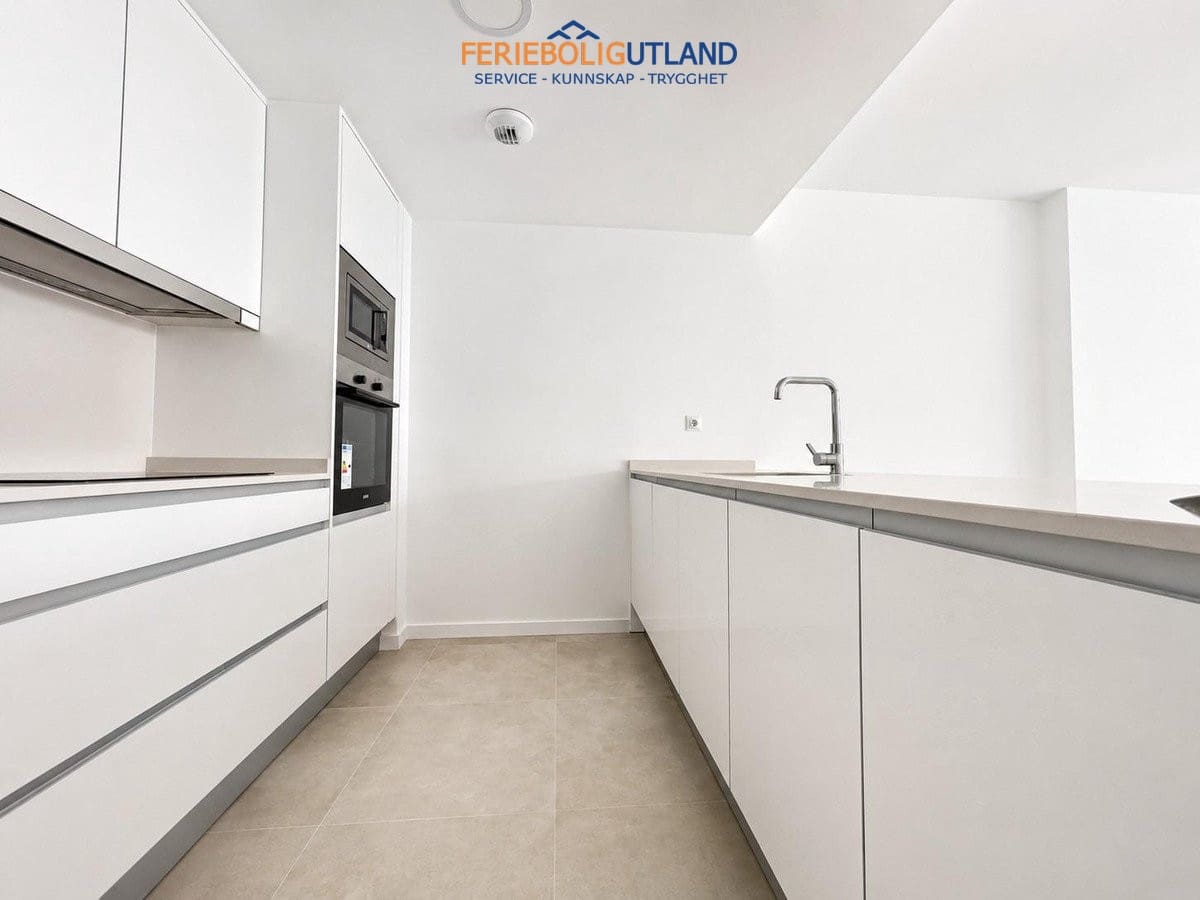 2 soveværelse Lejlighed til salg i Campoamor med swimmingpool garage - € 299.000 (Ref: 10001160)