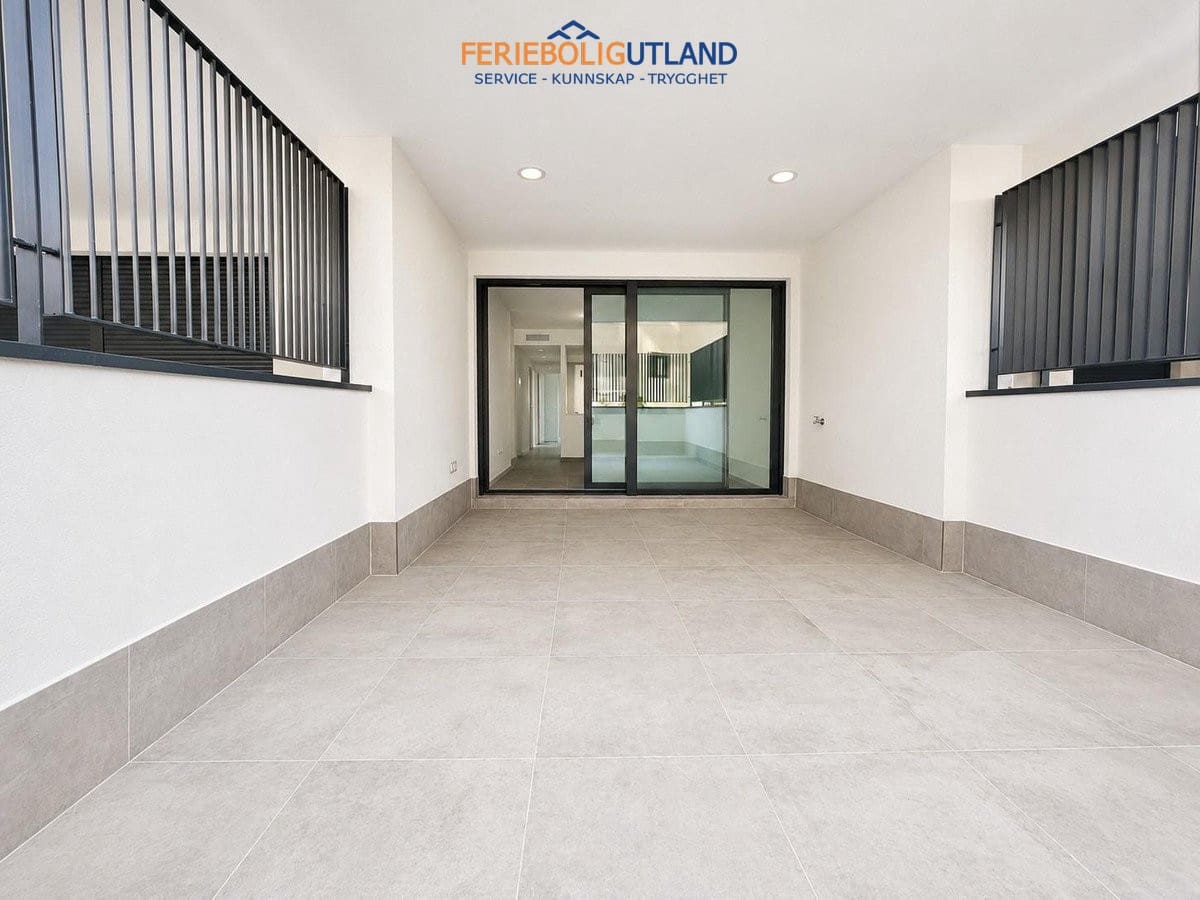 2 soveværelse Lejlighed til salg i Campoamor med swimmingpool garage - € 299.000 (Ref: 10001160)
