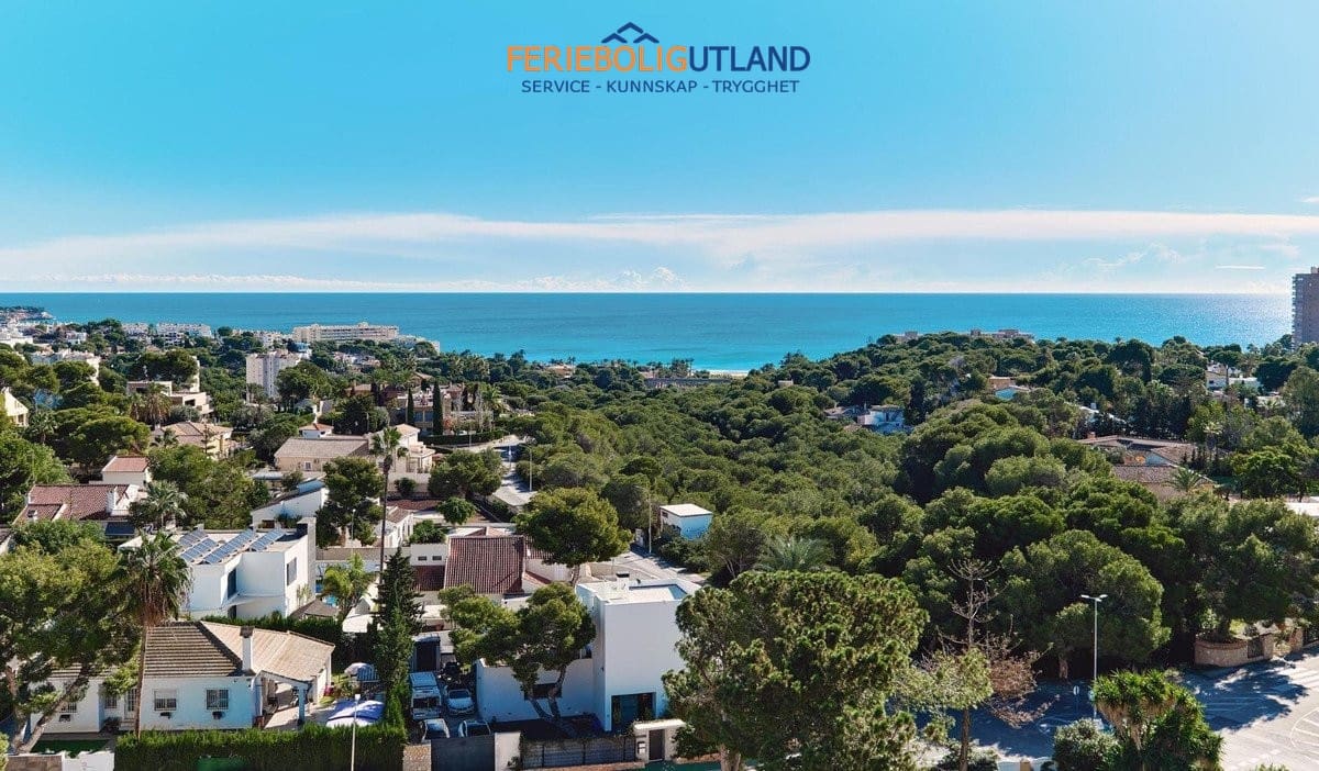 2 soveværelse Lejlighed til salg i Campoamor med swimmingpool garage - € 299.000 (Ref: 10001160)
