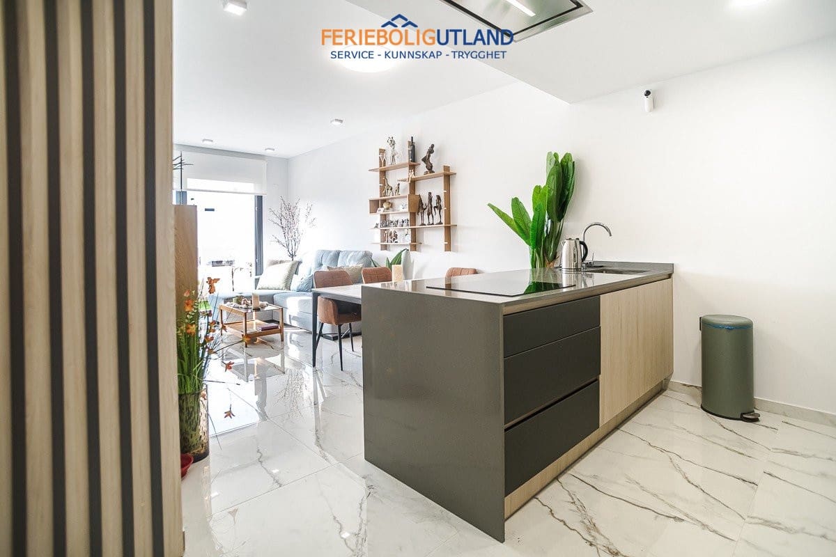 Ático de 2 habitaciones en Los Altos en venta con piscina garaje - 329.500 € (Ref: 10001161)