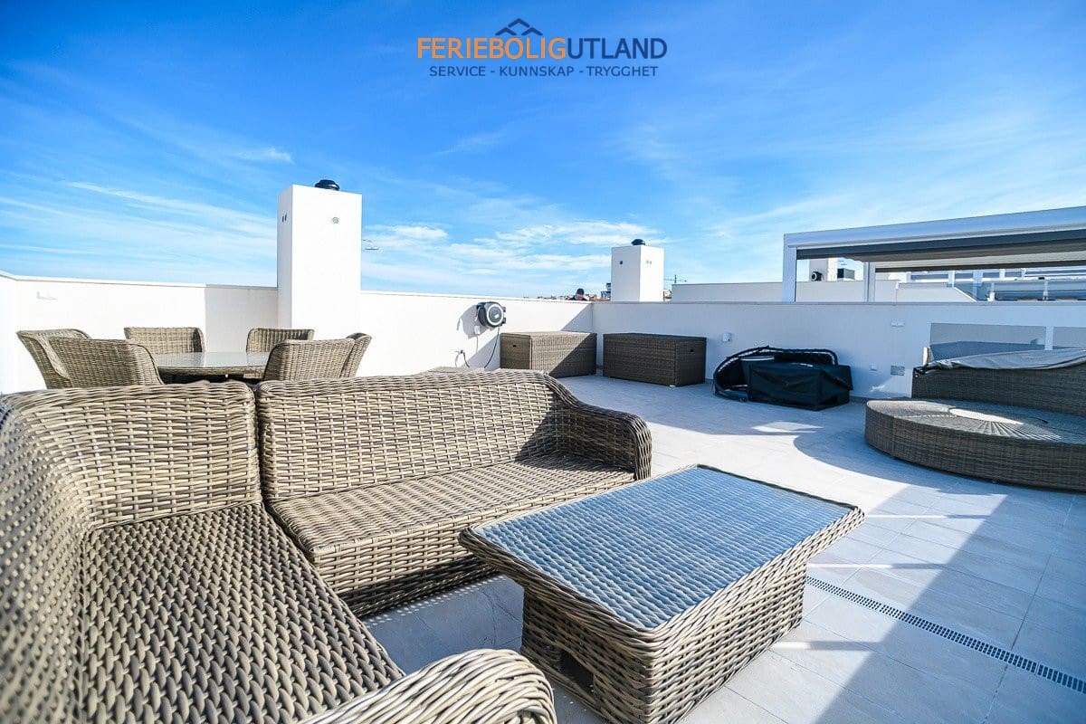 Ático de 2 habitaciones en Los Altos en venta con piscina garaje - 329.500 € (Ref: 10001161)