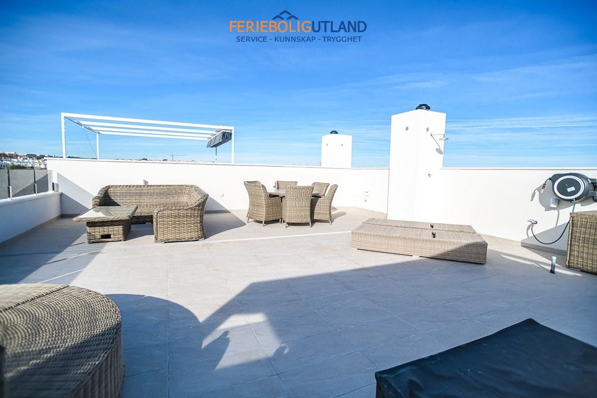 Ático de 2 habitaciones en Los Altos en venta con piscina garaje - 329.500 € (Ref: 10001161)