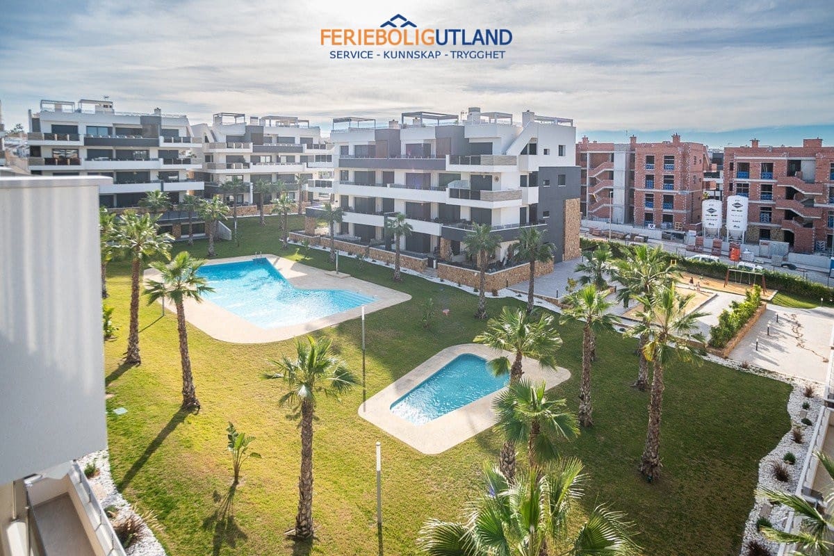 Ático de 2 habitaciones en Los Altos en venta con piscina garaje - 329.500 € (Ref: 10001161)