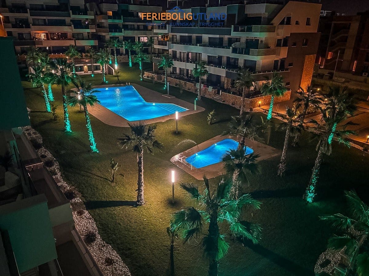 Ático de 2 habitaciones en Los Altos en venta con piscina garaje - 329.500 € (Ref: 10001161)