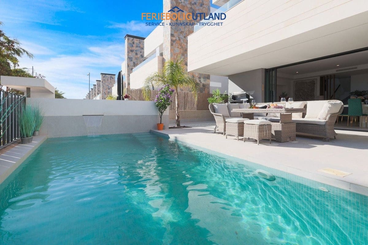 4 Zimmer Villa zu verkaufen in Torre-Pacheco mit Pool - 645.000 € (Ref: 10001166)