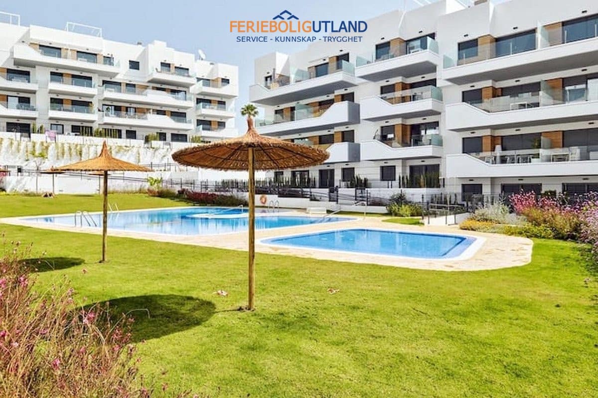 2 soveværelse Lejlighed til salg i Villamartin med swimmingpool garage - € 269.000 (Ref: 10006861)
