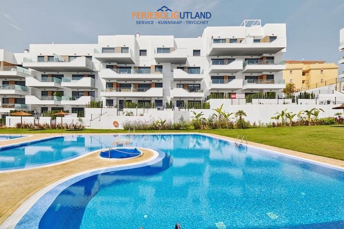 2 soveværelse Lejlighed til salg i Villamartin med swimmingpool garage - € 269.000 (Ref: 10006861)