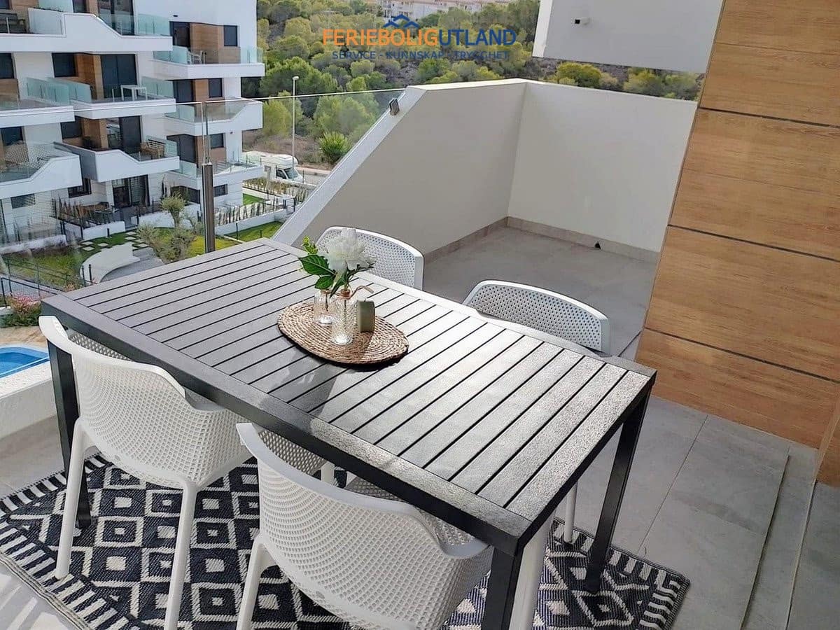 2 soveværelse Lejlighed til salg i Villamartin med swimmingpool garage - € 269.000 (Ref: 10006861)