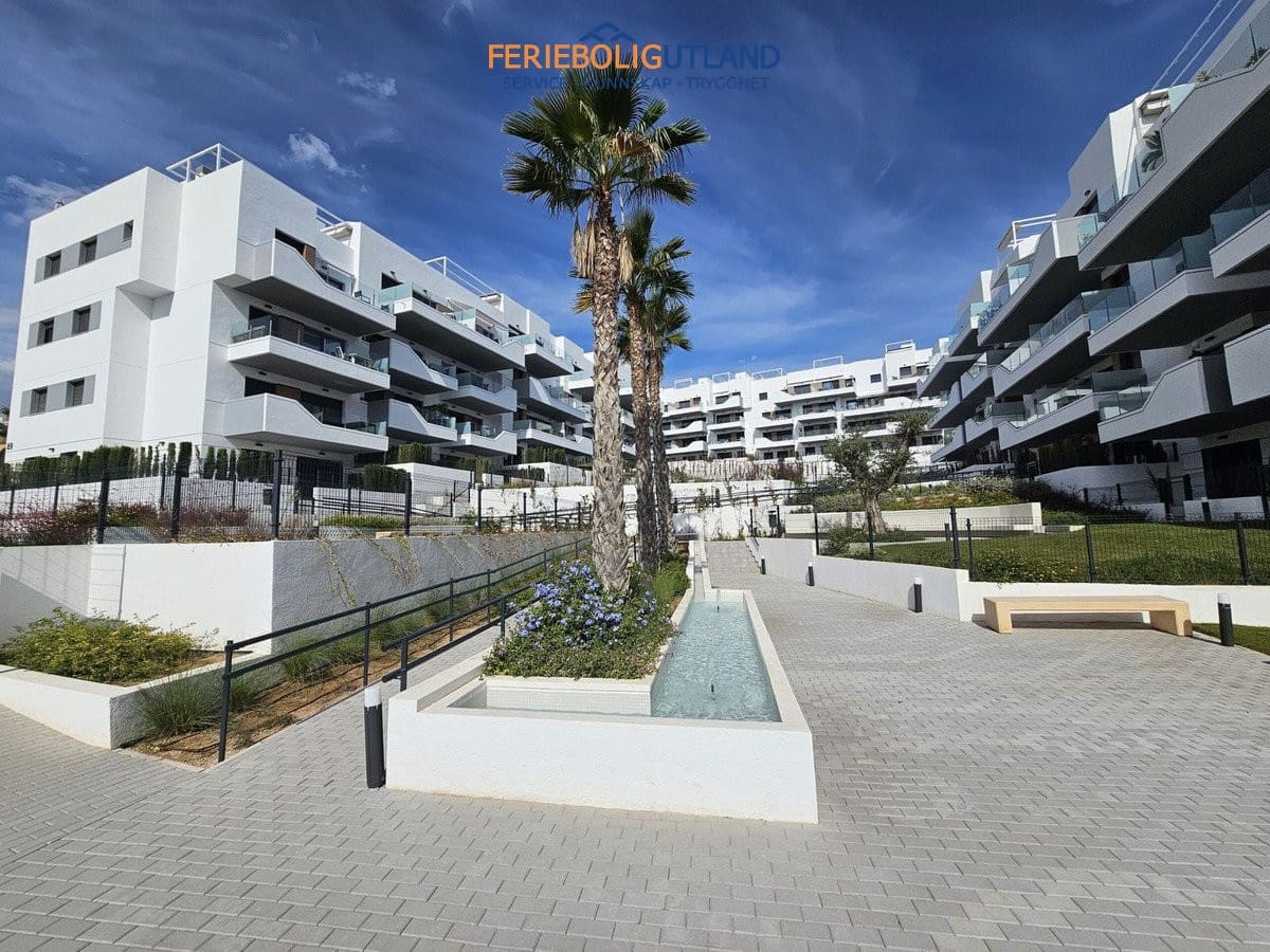 2 soveværelse Lejlighed til salg i Villamartin med swimmingpool garage - € 269.000 (Ref: 10006861)