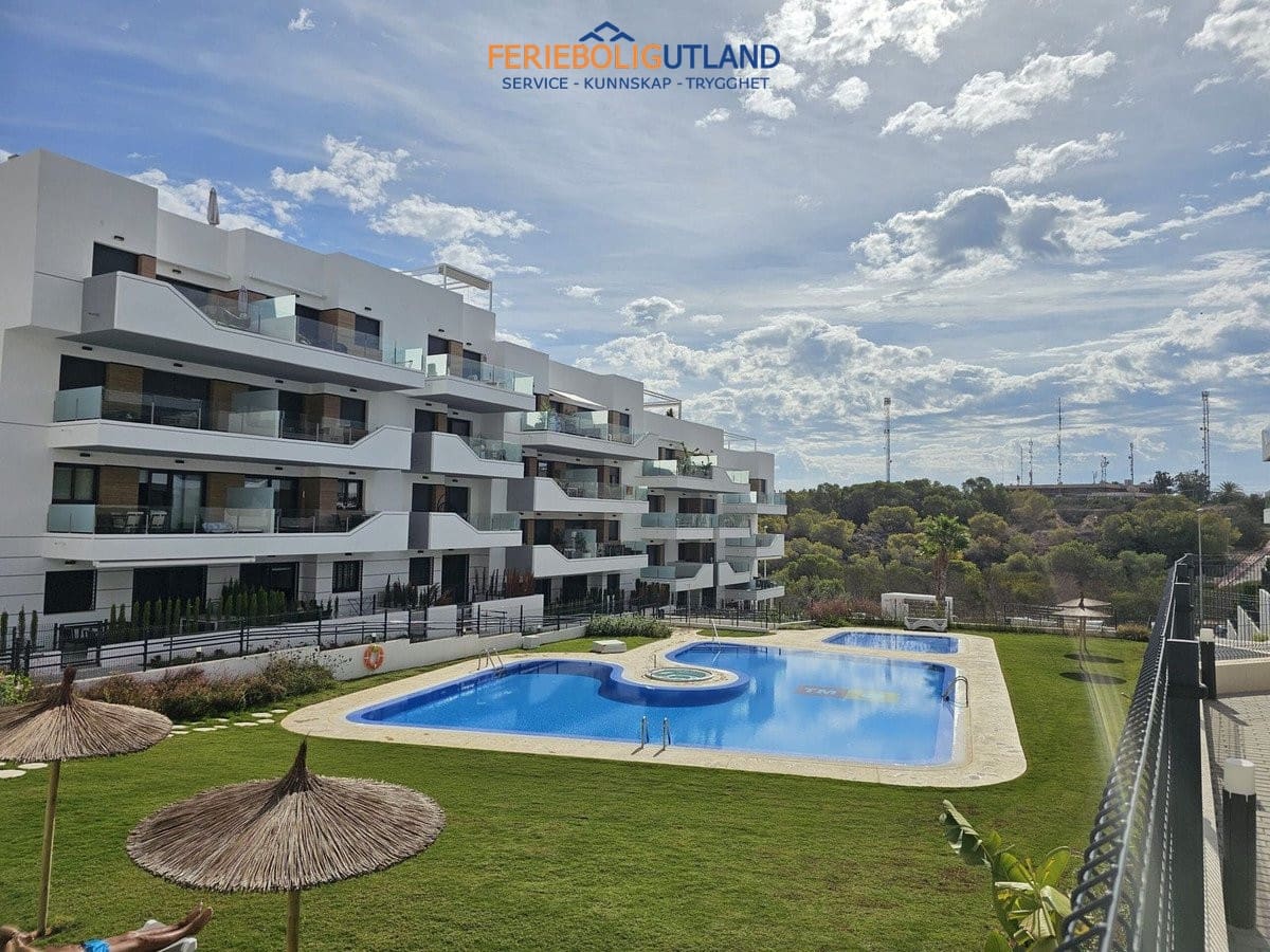 2 soveværelse Lejlighed til salg i Villamartin med swimmingpool garage - € 269.000 (Ref: 10006861)