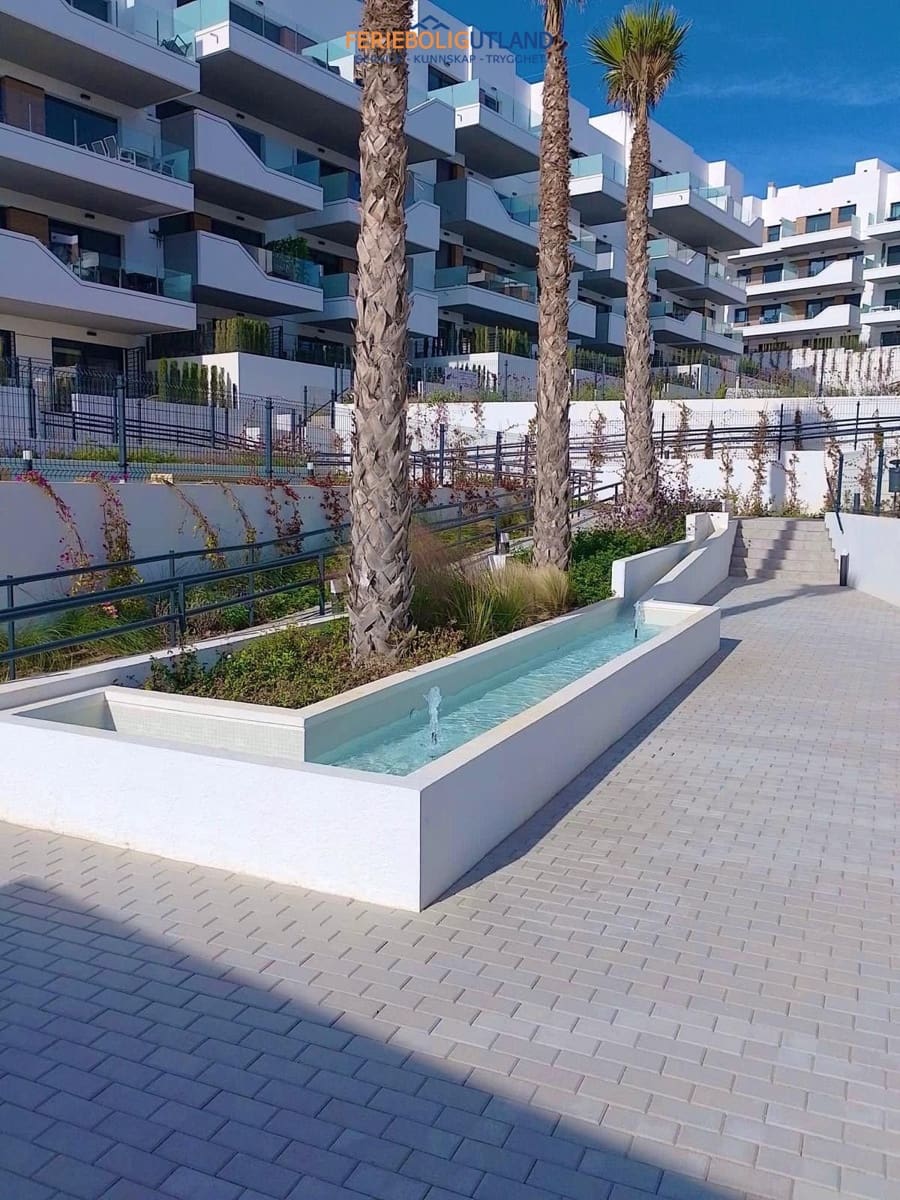 2 soveværelse Lejlighed til salg i Villamartin med swimmingpool garage - € 269.000 (Ref: 10006861)