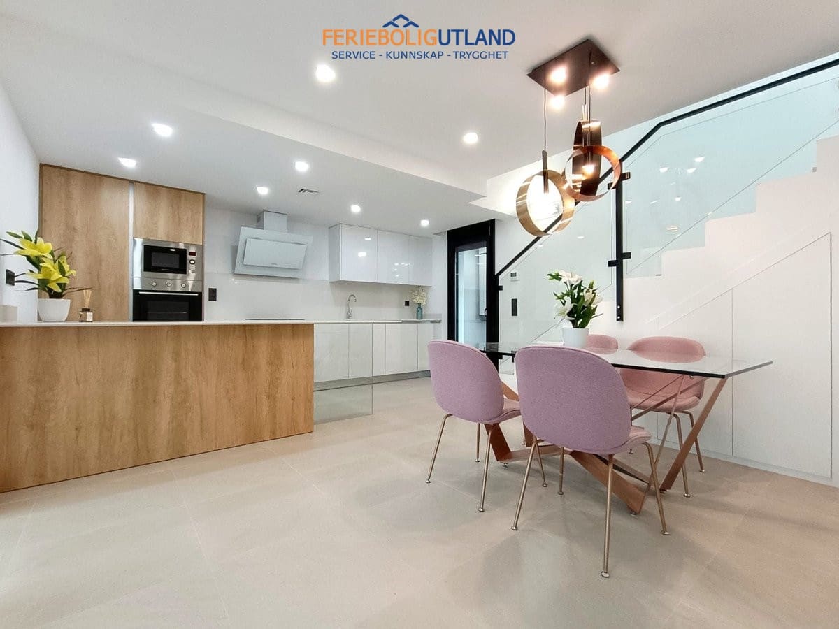 3 Zimmer Doppelhaus zu verkaufen in Benijofar mit Pool Garage - 465.000 € (Ref: 10006862)