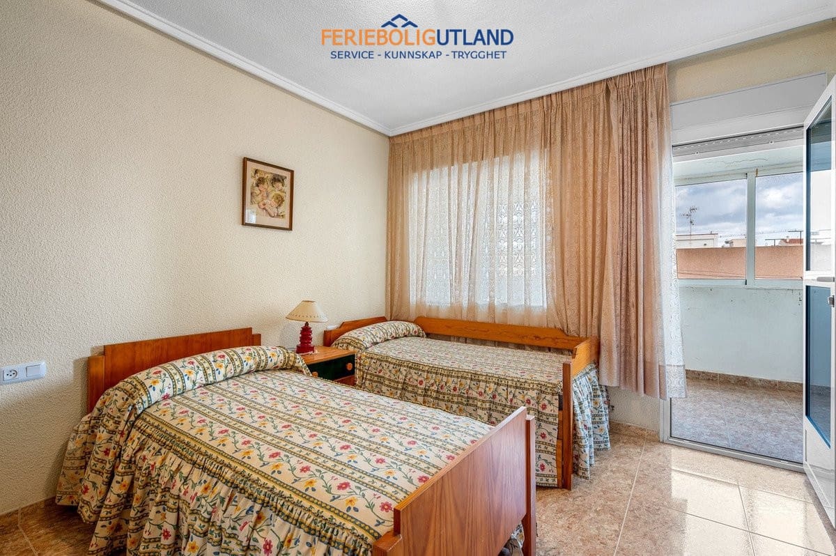 3 soveværelse Lejlighed til salg i Torrevieja med garage - € 475.000 (Ref: 10006864)