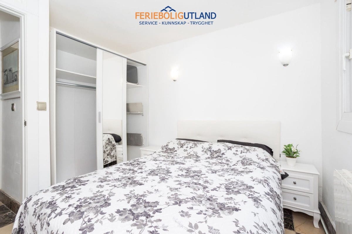 8 sypialnia Willa na sprzedaż w Campoamor z basenem - 1 250 000 € (Ref: 10006865)