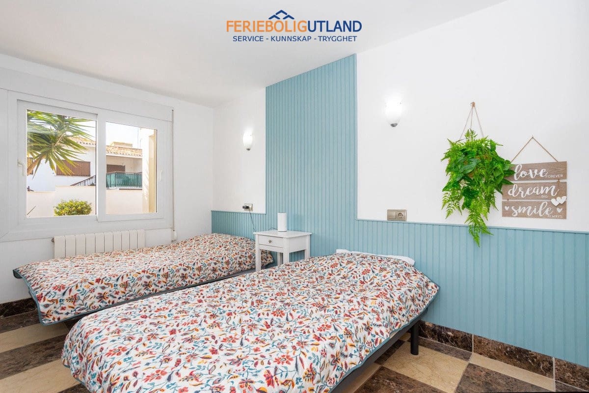 8 sypialnia Willa na sprzedaż w Campoamor z basenem - 1 250 000 € (Ref: 10006865)