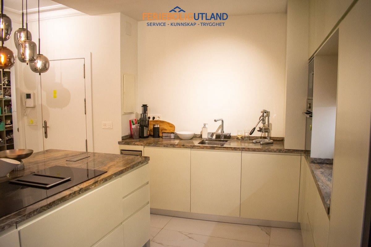 Apartamento de 2 habitaciones en Torrevieja en venta - 480.000 € (Ref: 10006866)
