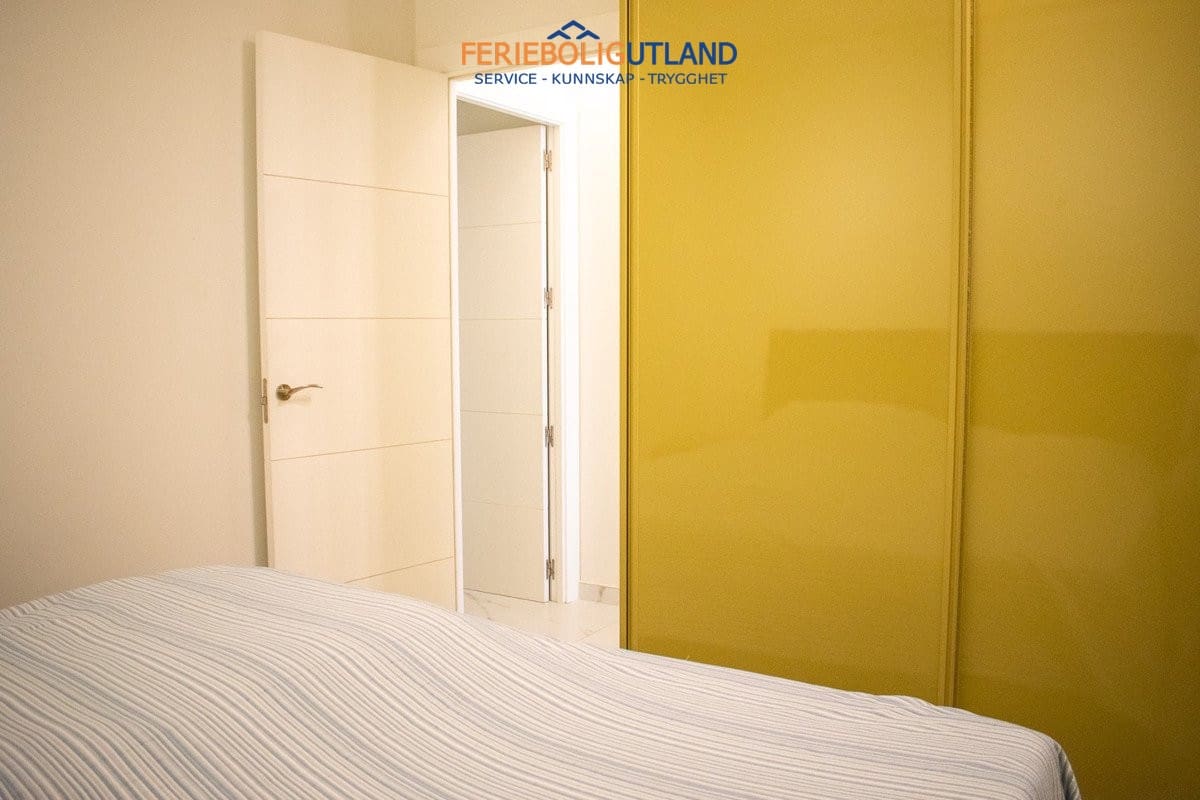 Apartamento de 2 habitaciones en Torrevieja en venta - 480.000 € (Ref: 10006866)