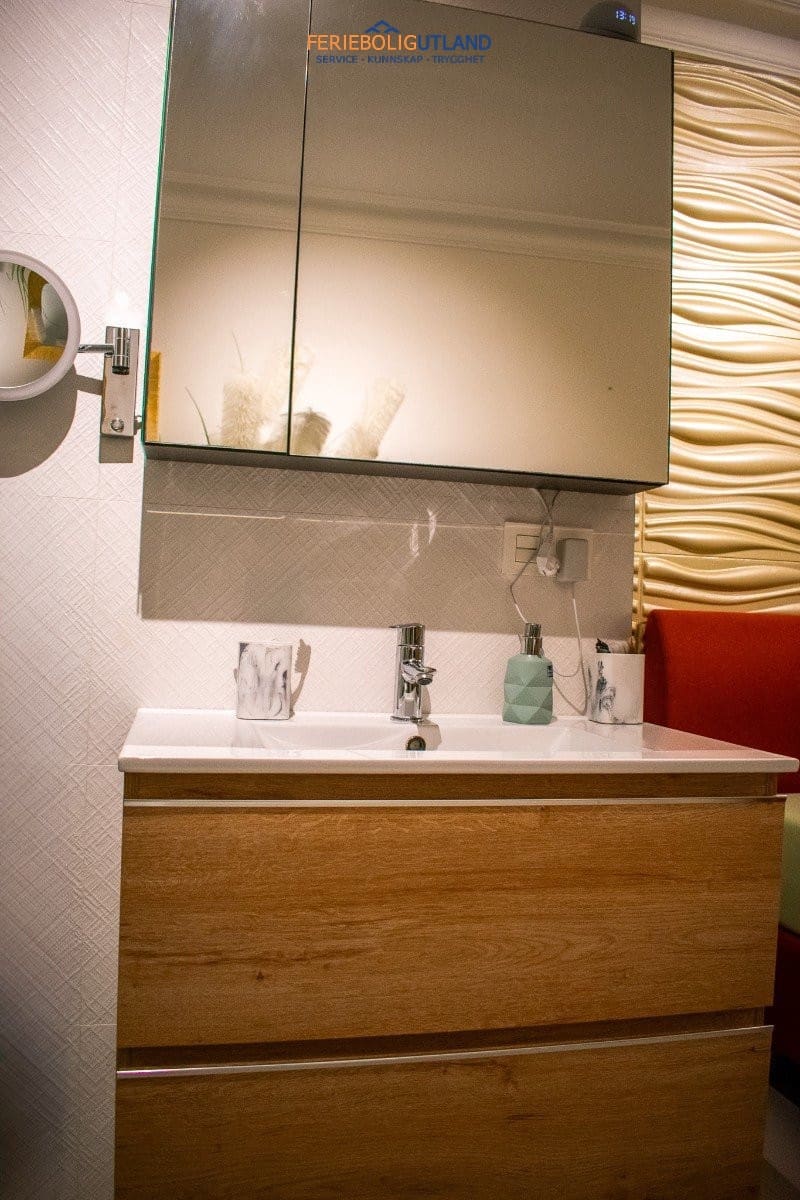 Apartamento de 2 habitaciones en Torrevieja en venta - 480.000 € (Ref: 10006866)