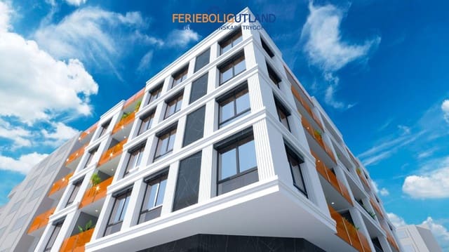 Apartamento de 2 habitaciones en Parque de las Naciones, Torrevieja en venta con piscina garaje - 349.000 € (Ref: 10006871)