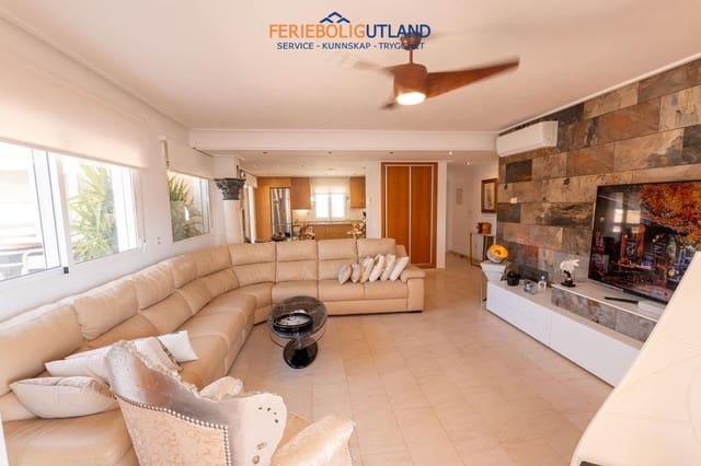 3 soveværelse Lejlighed til salg i Villamartin, Orihuela med swimmingpool garage - € 395.000 (Ref: 10006872)