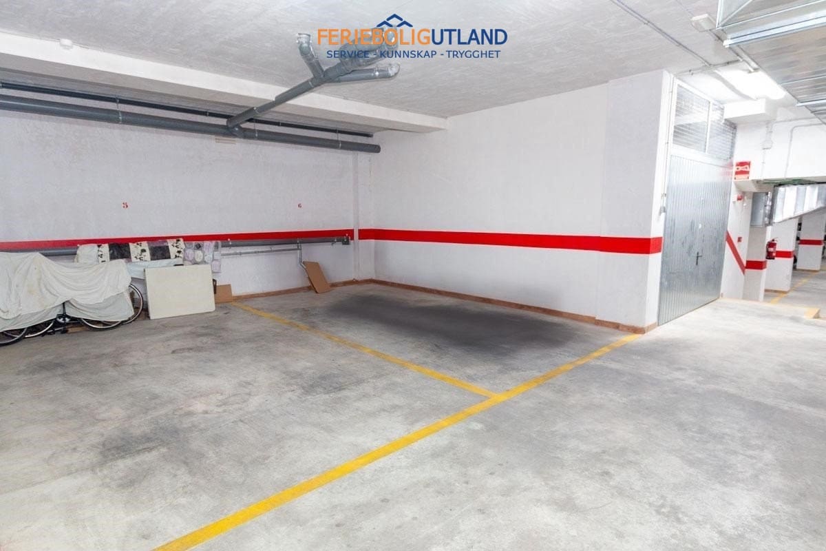 3 soveværelse Lejlighed til salg i Villamartin med swimmingpool garage - € 395.000 (Ref: 10006872)