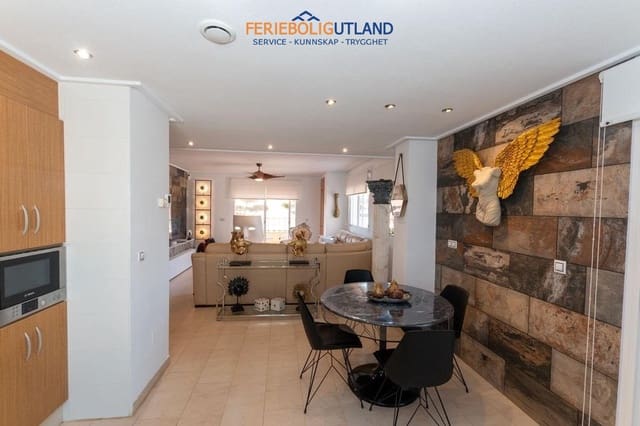 3 soveværelse Lejlighed til salg i Villamartin, Orihuela med swimmingpool garage - € 395.000 (Ref: 10006872)