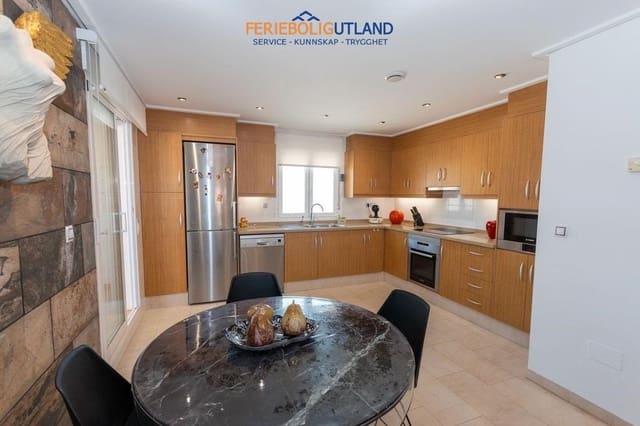 3 soveværelse Lejlighed til salg i Villamartin, Orihuela med swimmingpool garage - € 395.000 (Ref: 10006872)