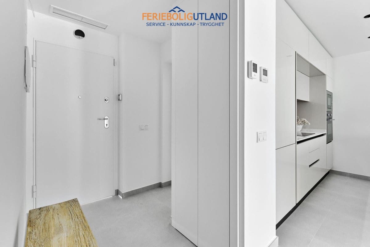 2 quarto Apartamento para venda em Torrevieja com piscina - 410 000 € (Ref: 10006875)