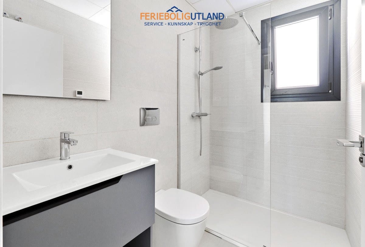 2 quarto Apartamento para venda em Torrevieja com piscina - 410 000 € (Ref: 10006875)